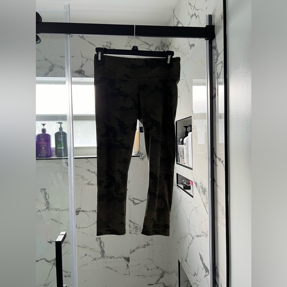 Lululemon - Green Camo Leggings